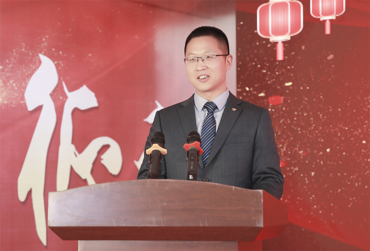 逐夢(mèng)新征程 譜寫(xiě)新篇章 逐夢(mèng)新征程 譜寫(xiě)新篇章