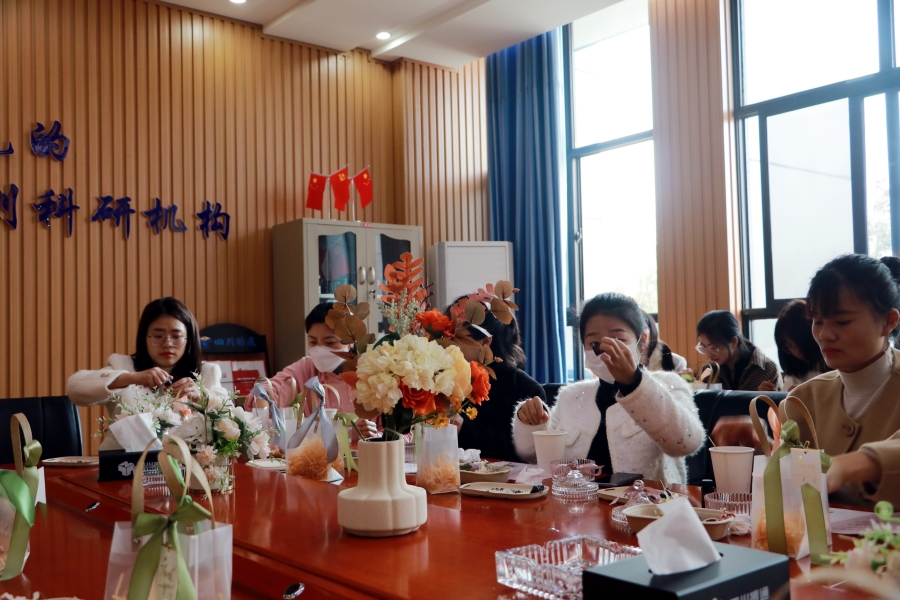 時(shí)光不負(fù) 與美相約 ——四川振通2023年婦女節(jié)香薰蠟燭DIY活動(dòng) 時(shí)光不負(fù) 與美相約 ——四川振通2023年婦女節(jié)香薰蠟燭DIY活動(dòng)